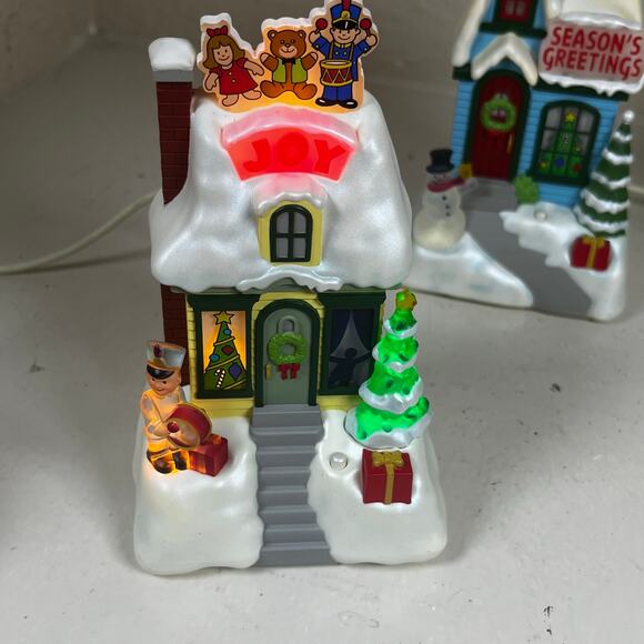 Hallmark Caroling Cottages 2009 Light & Sound Set of 4 & bonus 2014 Snowman - Picture 5 of 16